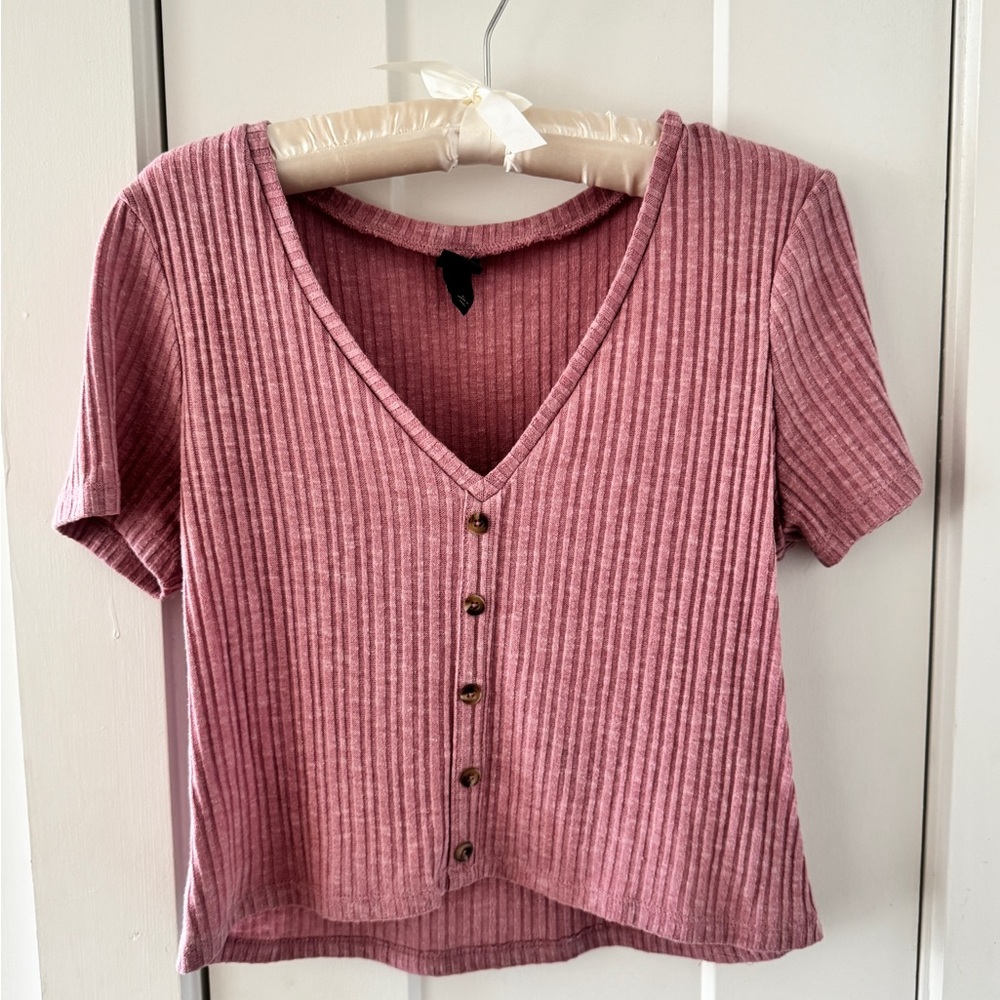 Wild Fable Ribbed V-Neck Button Crop Top in Dusty Rose